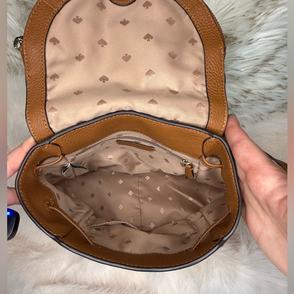 Kate Spade Warm Gingerbread Leila Medium Flap Backpack - Picture 3 of 3